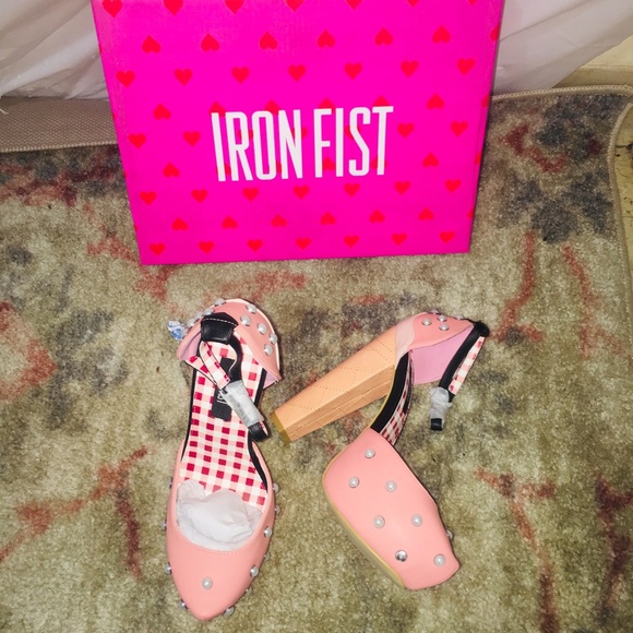 •HP•LAST 1•IRON FIST|NIB|Peaches & Cream Heels • - Picture 7 of 8